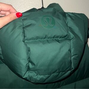 Lululemon Wunder Puff Full Length Vest!!
